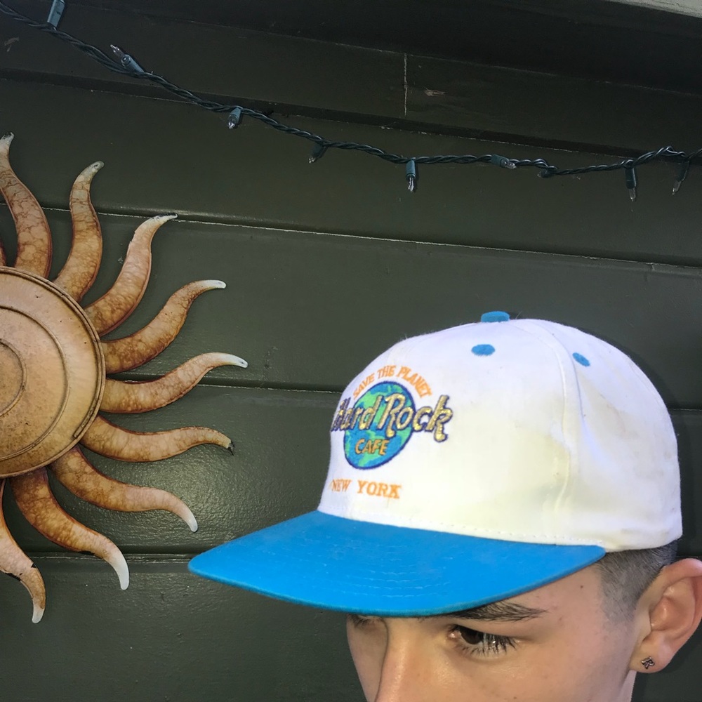 HARD ROCK Cafe SnapBack cap - Picture 2 of 3